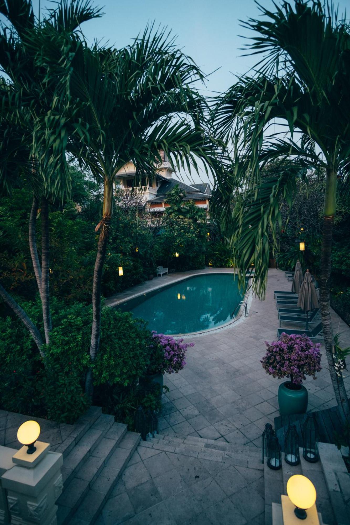 Chakrabongse Villas Бангкок Экстерьер фото