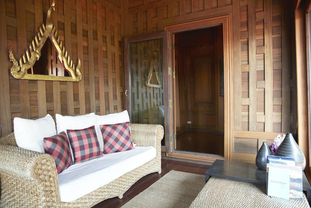 Chakrabongse Villas Бангкок Экстерьер фото